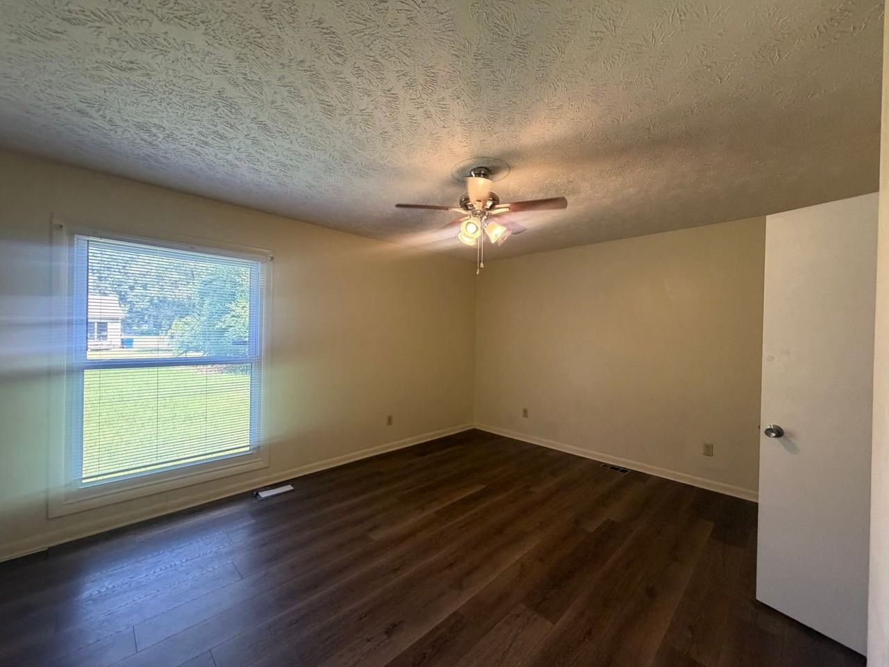 1855 Berriedale Dr - Photo 6 of 13