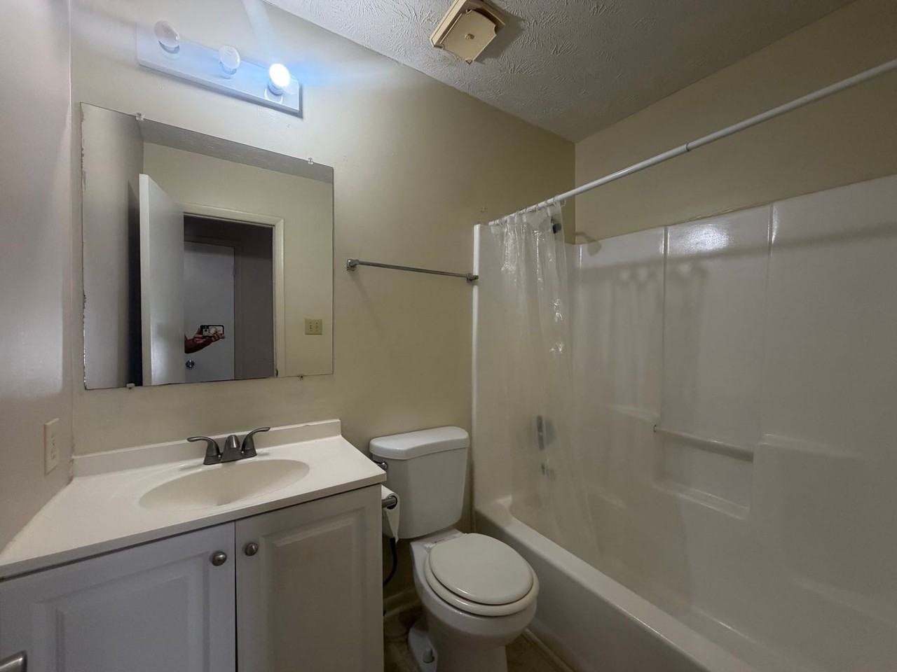1855 Berriedale Dr - Photo 7 of 13