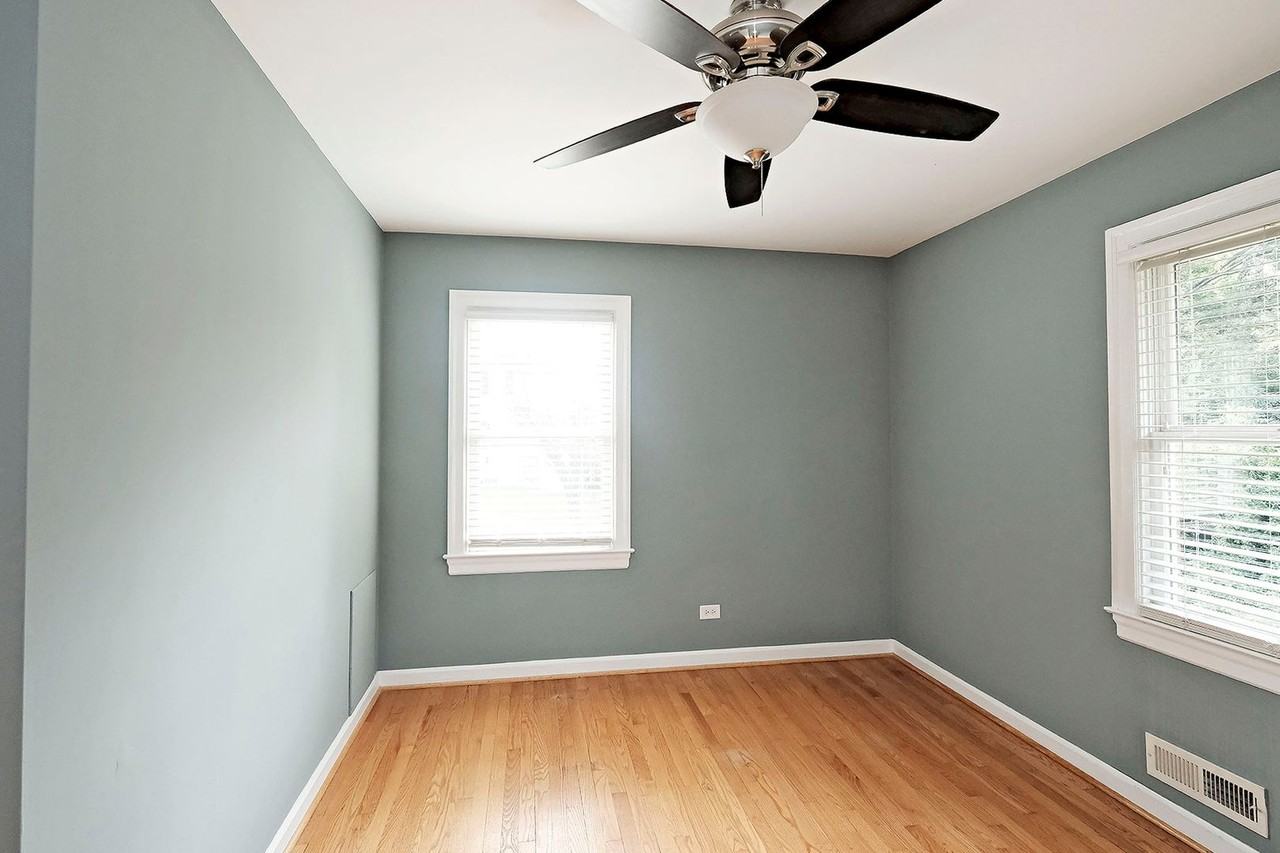 1212 River Vista Ave - Photo 3 of 10