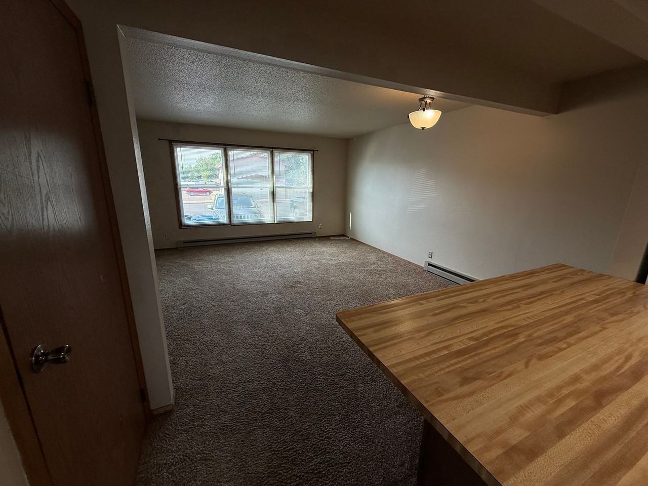 386 9th Ave E - Photo 5 of 16