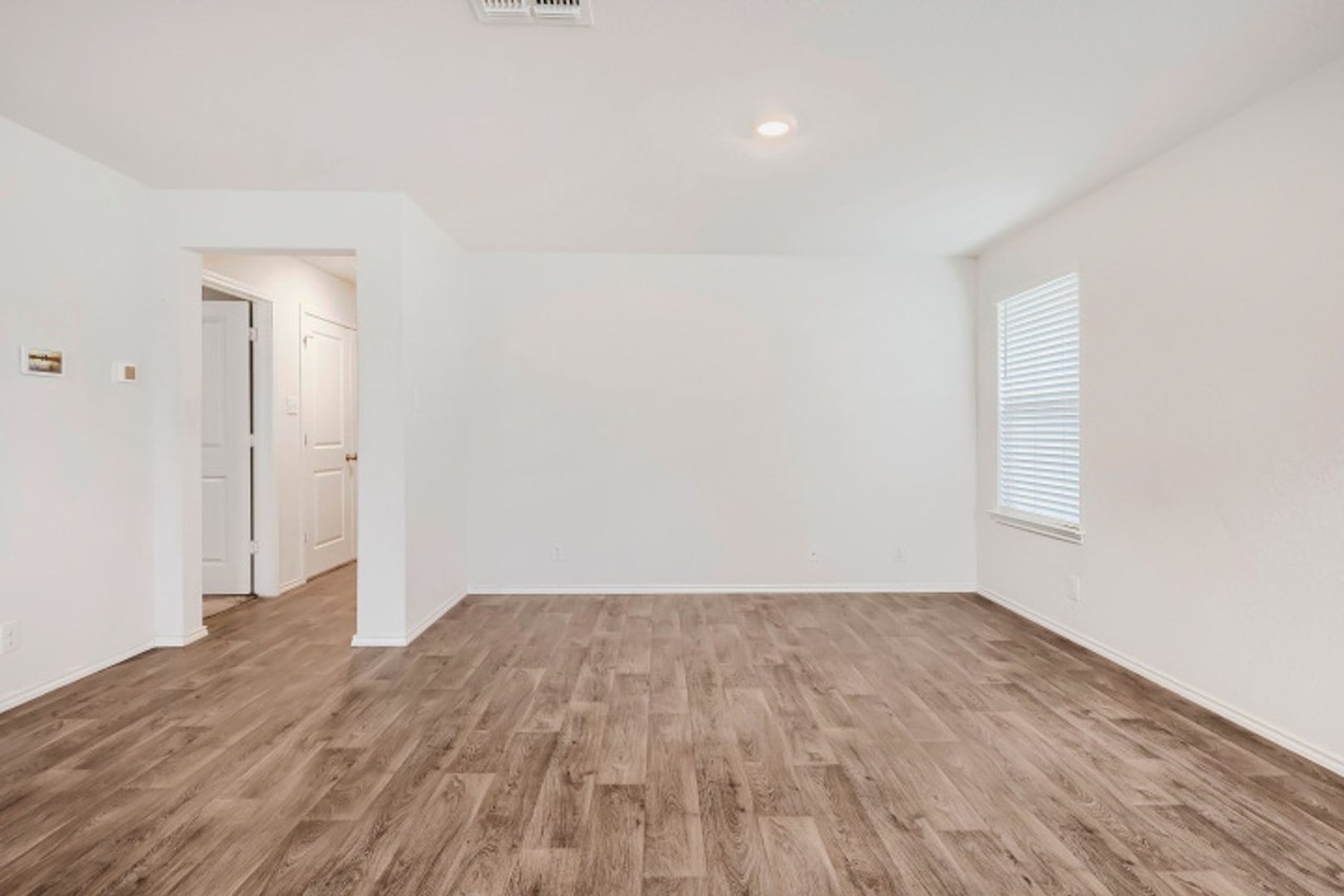15518 Crimson Topaz - Photo 6 of 25