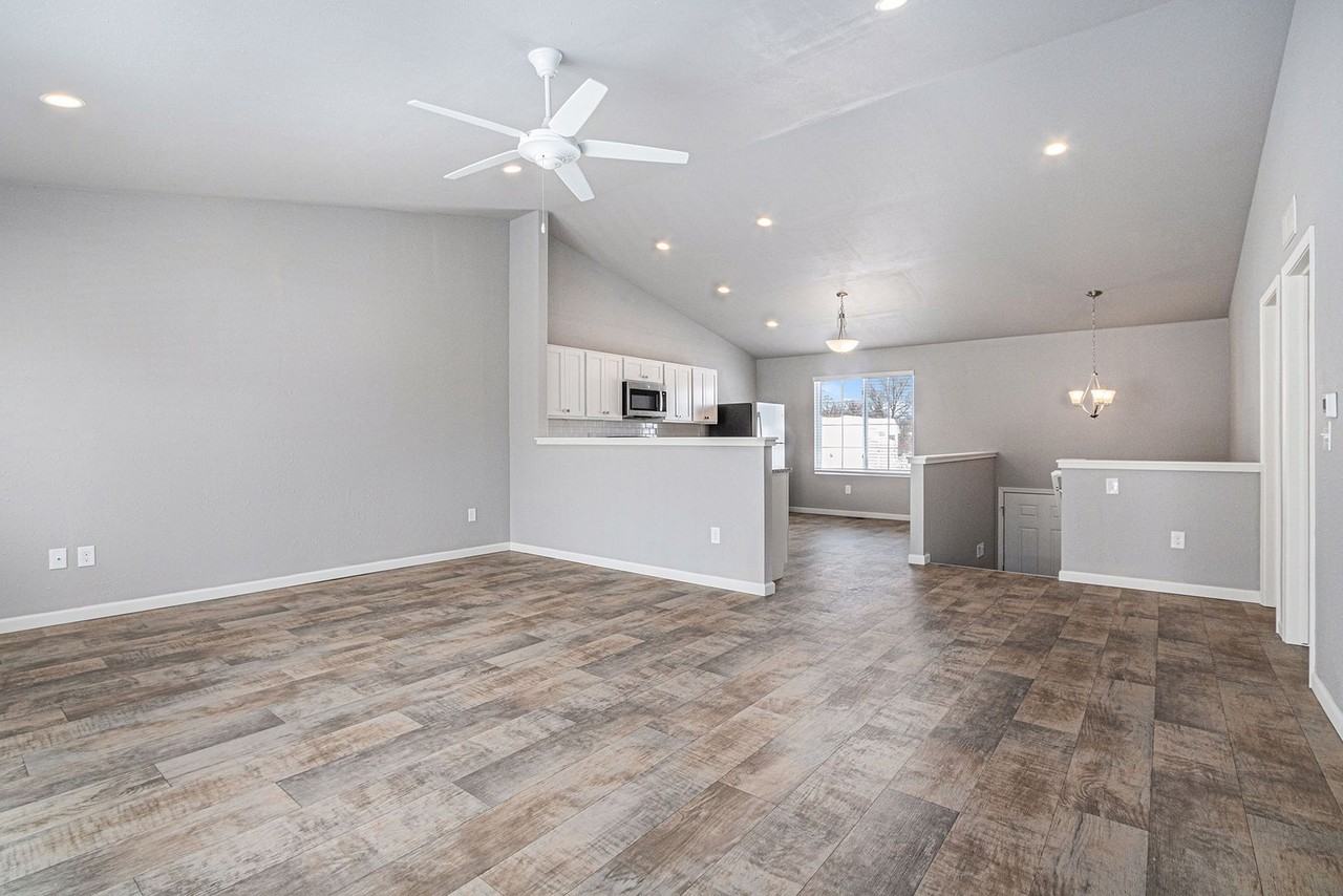 6816 Tyler Dr - Photo 5 of 24