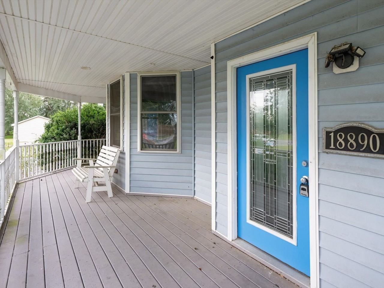 18890 Harbeson Rd - Photo 2 of 39