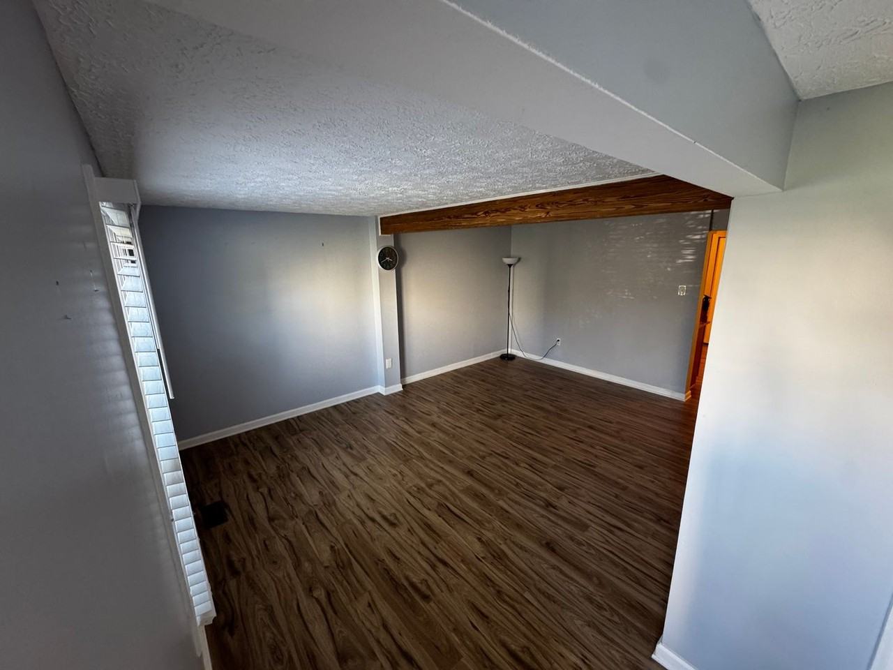3226 Split Oak Ct - Photo 2 of 32