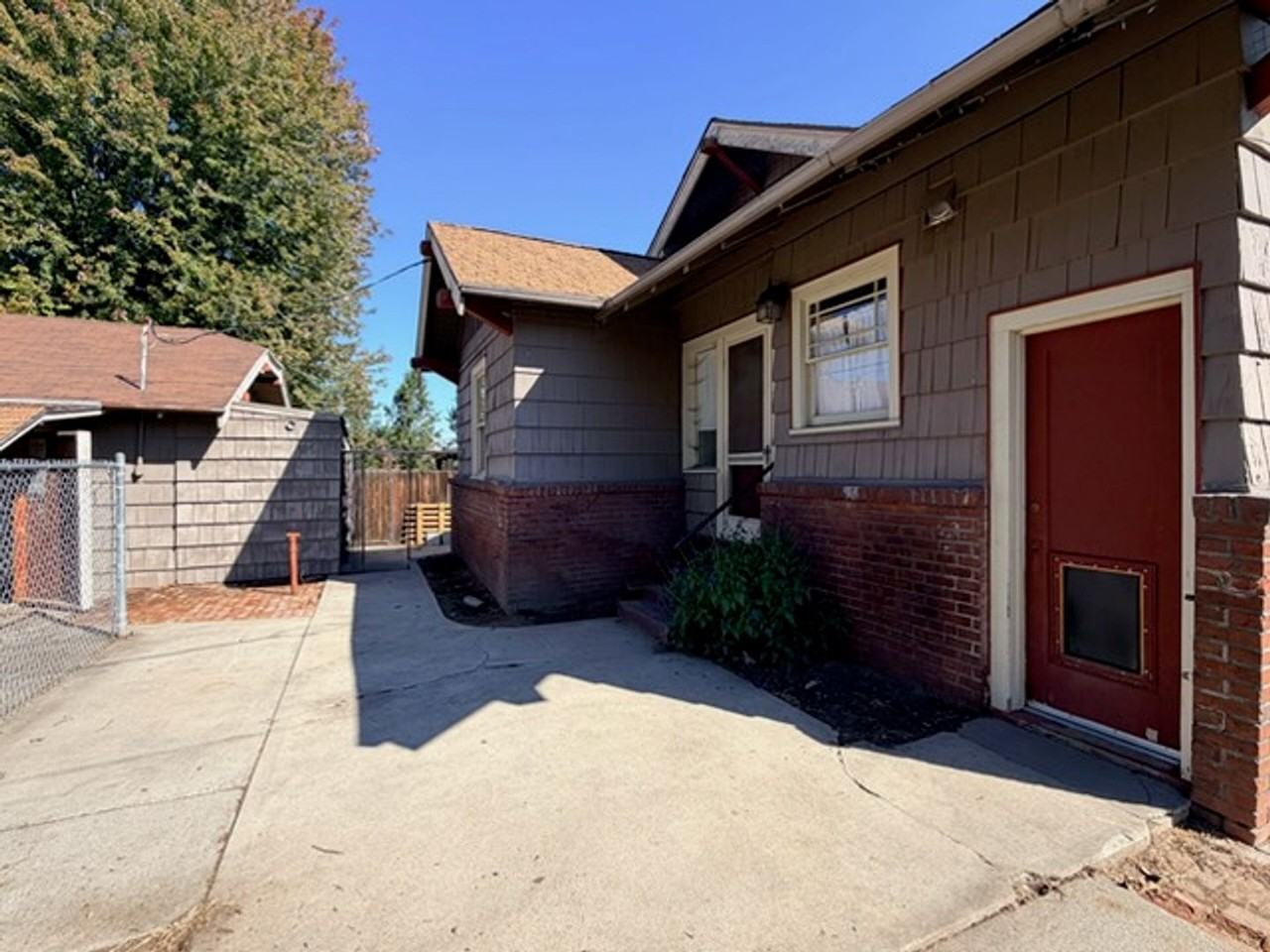 120 S Franklin Ave - Photo 4 of 5