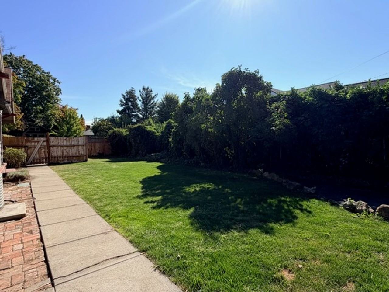 120 S Franklin Ave - Photo 5 of 5