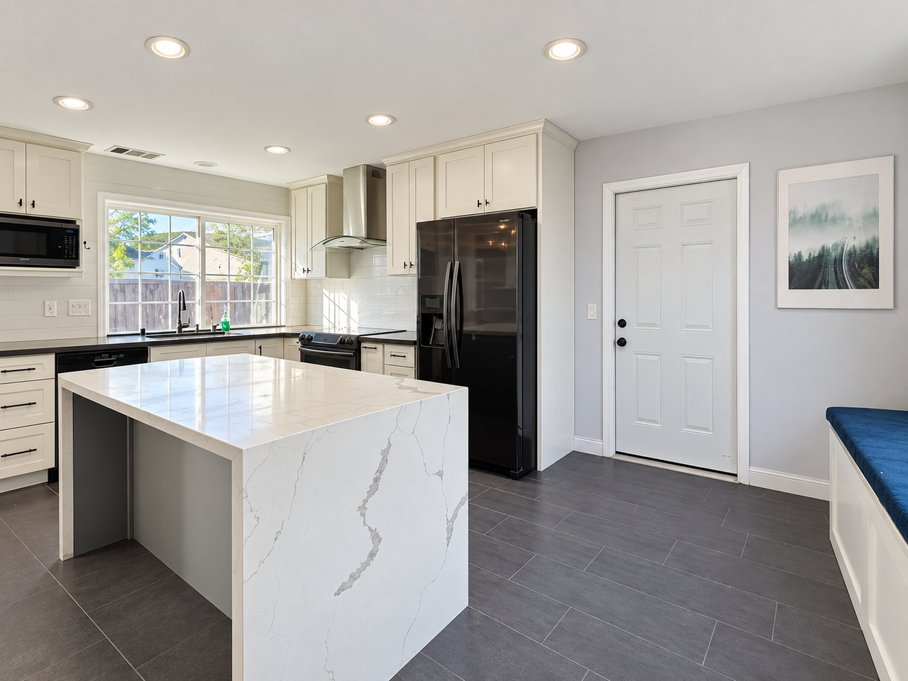 4610 Chateau Park Ct - Photo 4 of 19