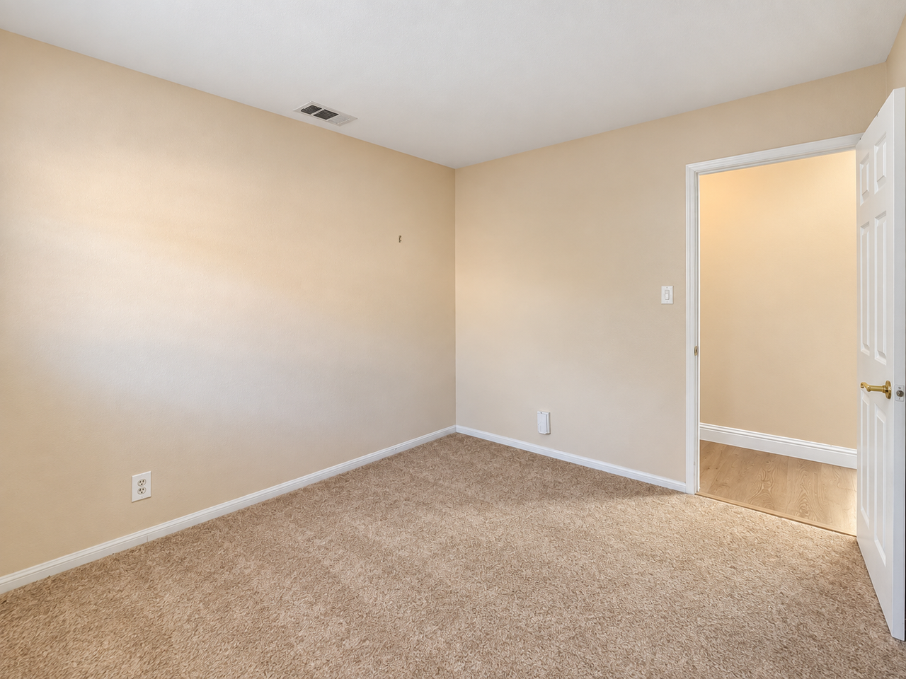 4610 Chateau Park Ct - Photo 7 of 19