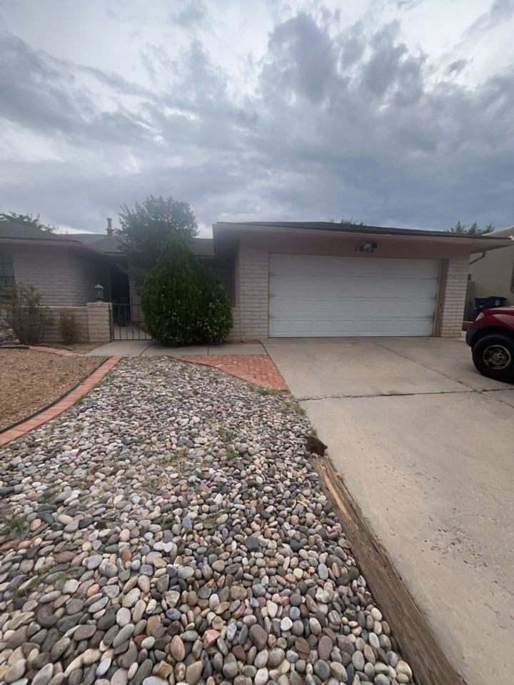1052 Monte Largo Dr Ne