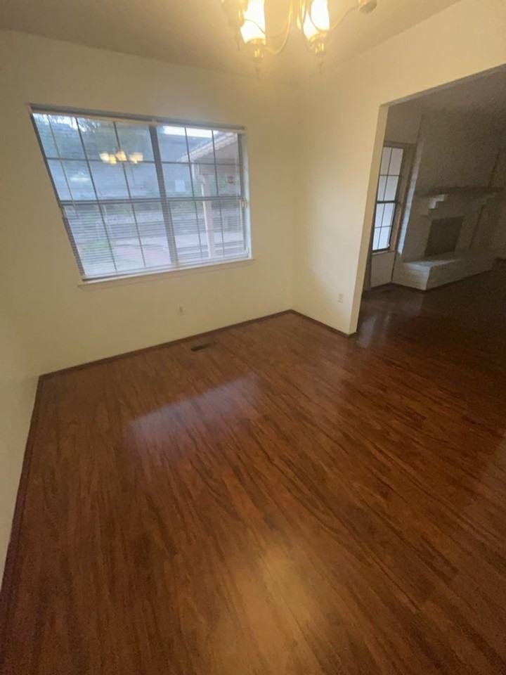 1052 Monte Largo Dr Ne - Photo 5 of 14
