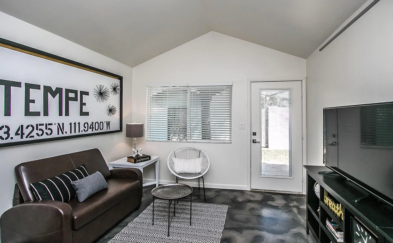 Adorable, recently updated units in the heart of Tempe - Photo 4 of 11