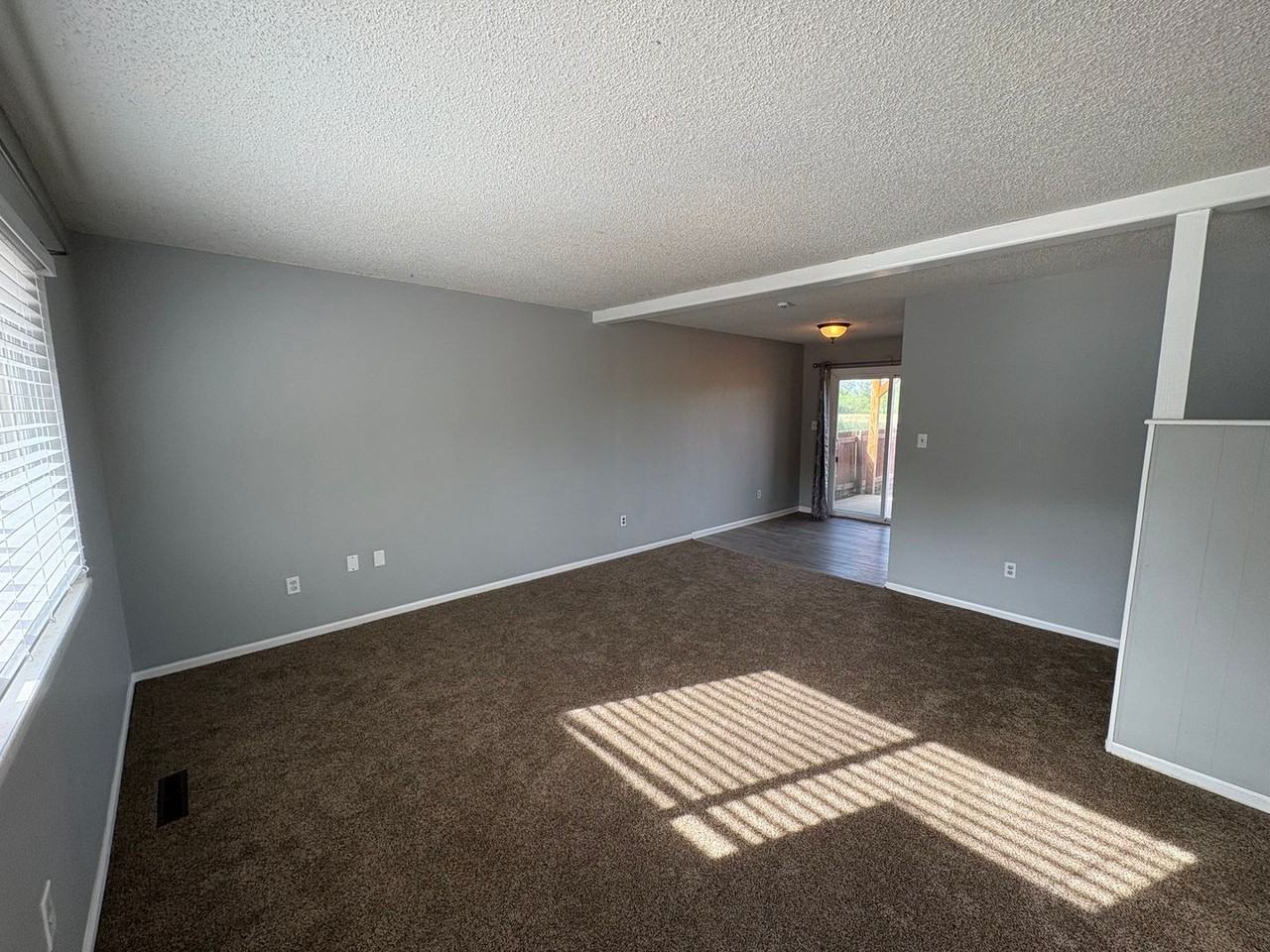 405 Loma Linda Dr - Photo 5 of 22