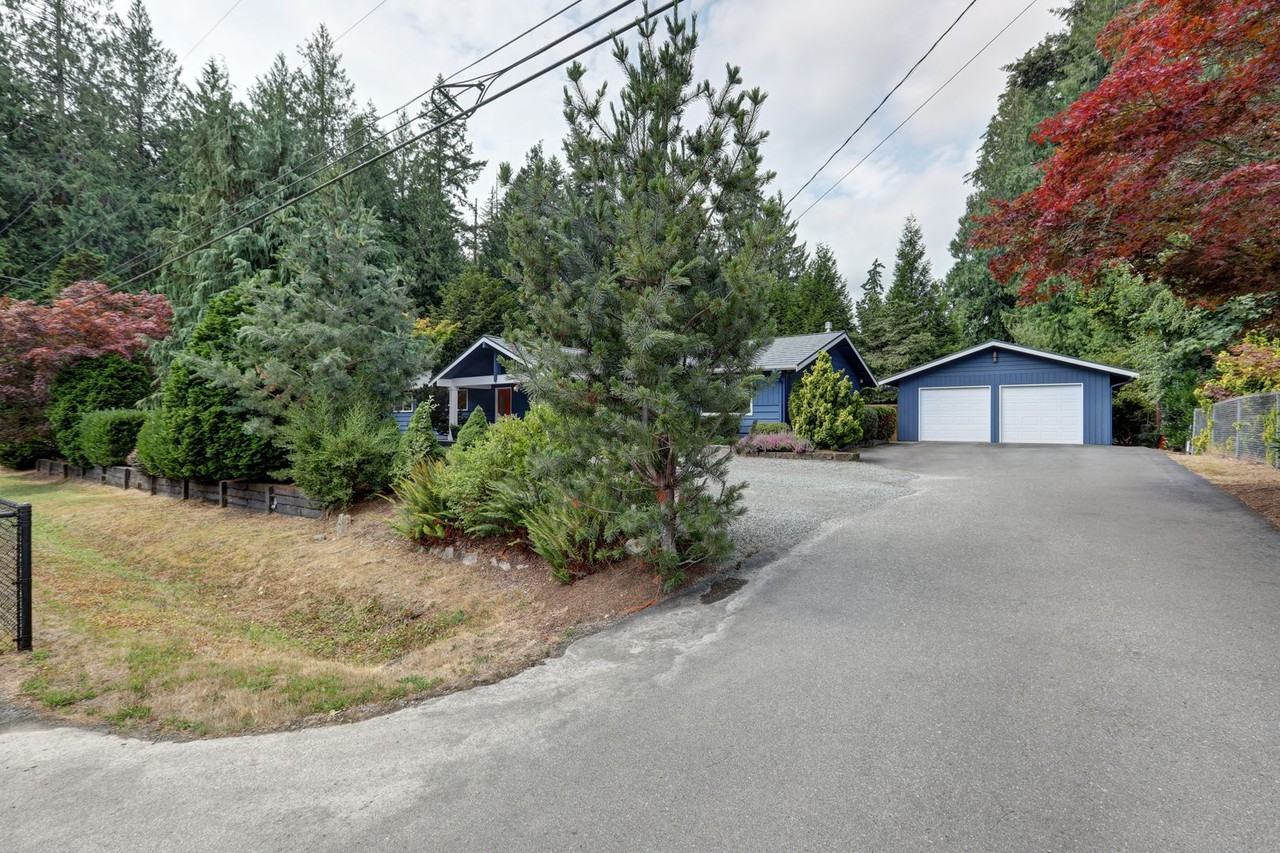 2327 248th Ave Se - Photo 2 of 25