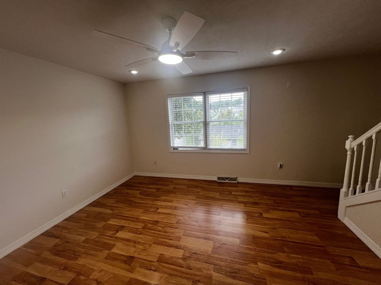 846 Tremont St - Photo 5 of 9