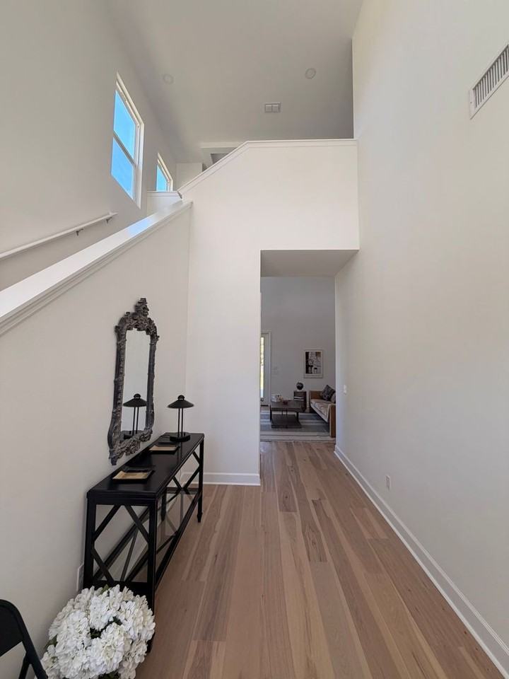 5713 Bascom Ln - Photo 7 of 11