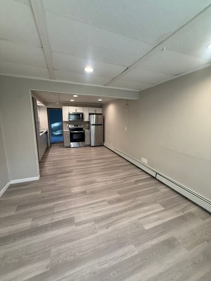 253 E 8th Ave - Photo 3 of 11