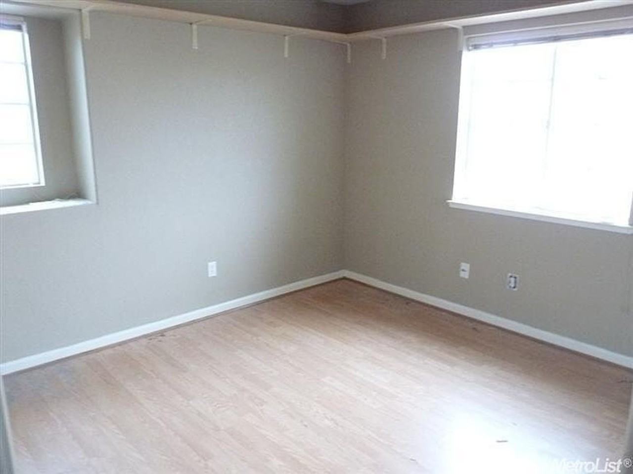 235 Brushwood Pl - Photo 6 of 7