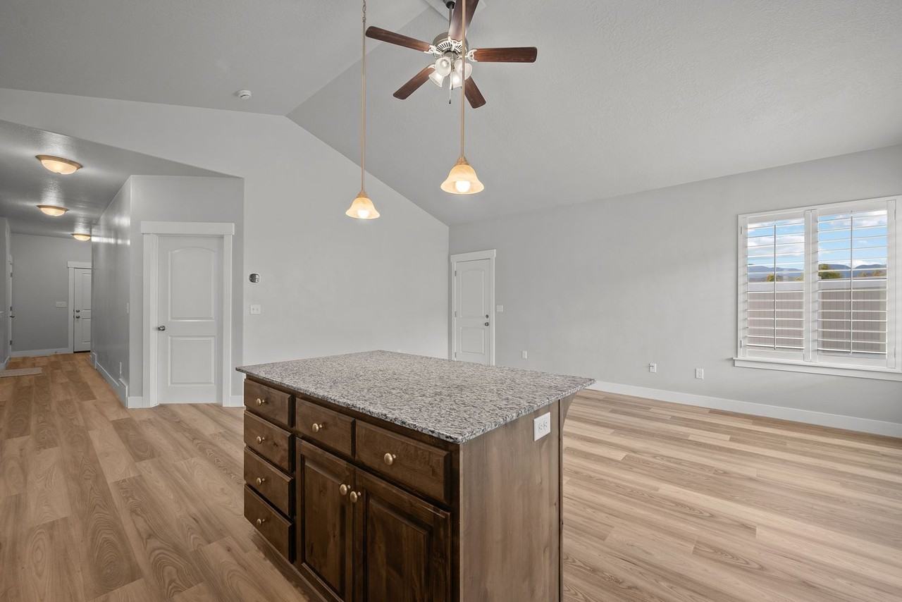 2237 E Horizon Dr #B - Photo 6 of 23