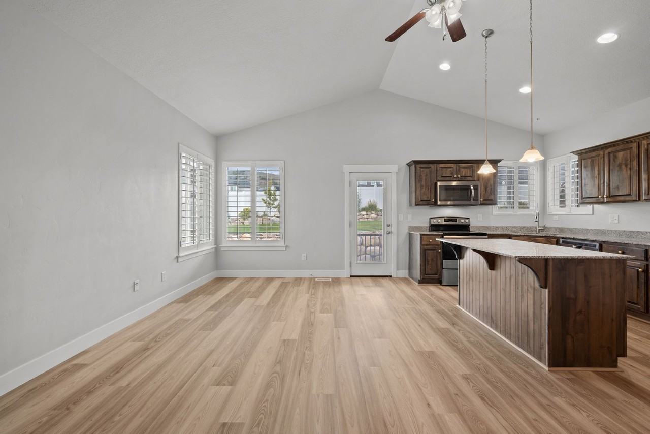 2237 E Horizon Dr #B - Photo 7 of 23