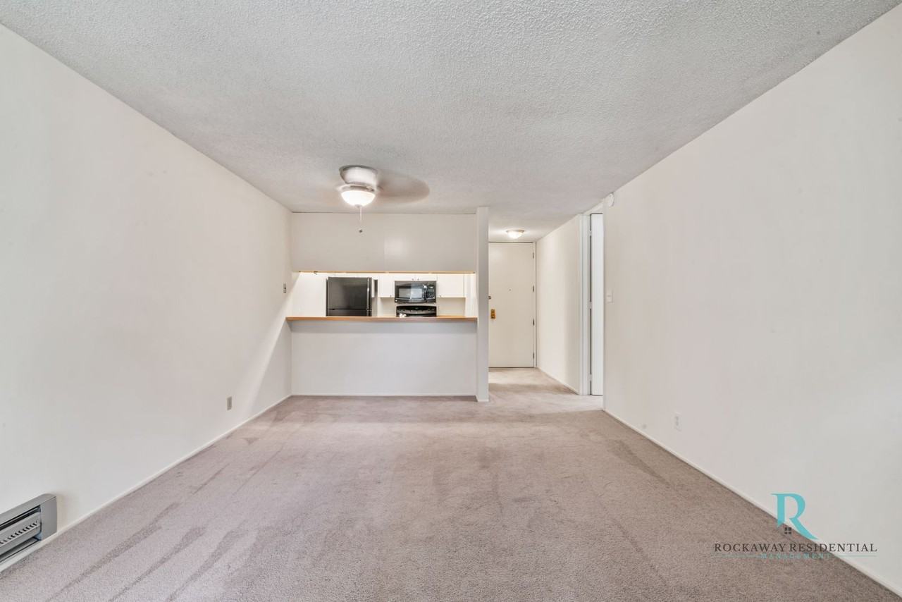 2206 Shelter Creek Ln - Photo 5 of 45