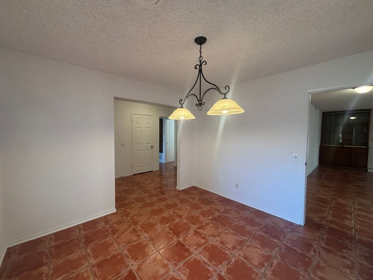 2615 W Avenue J8 #8 - Photo 6 of 38