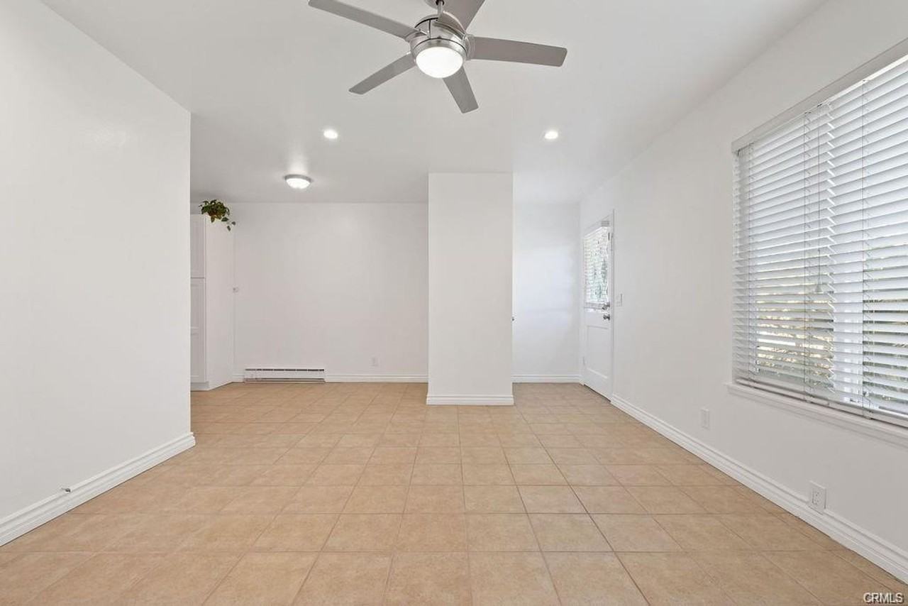 10220 Ascot Cir - Photo 4 of 19