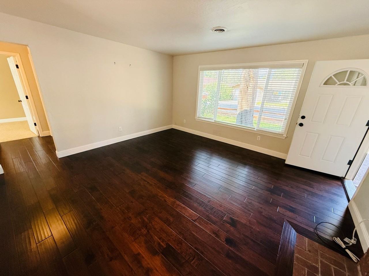 1596 Andy Jo Cir - Photo 5 of 32