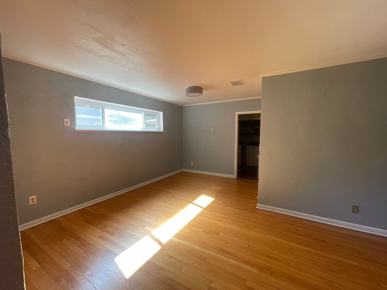 248 Pennsylvania Ave - Photo 3 of 14