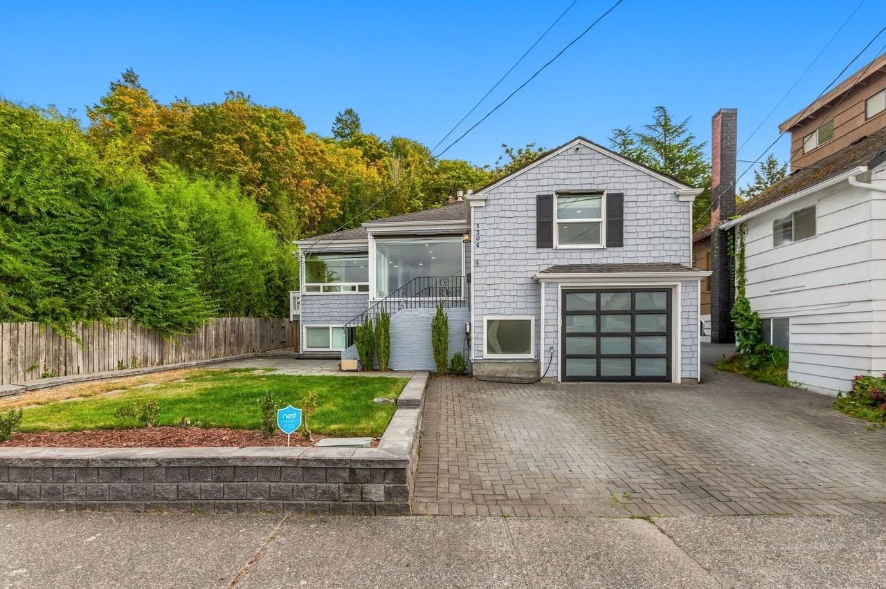 5306 Beach Dr Sw - Photo 4 of 50