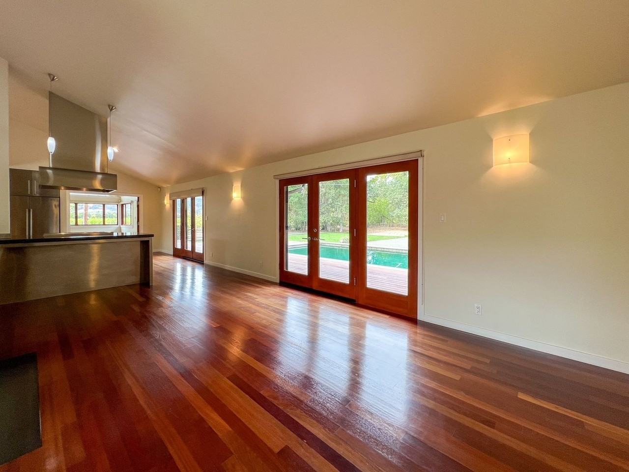 1146 Ragatz Ln - Photo 5 of 50