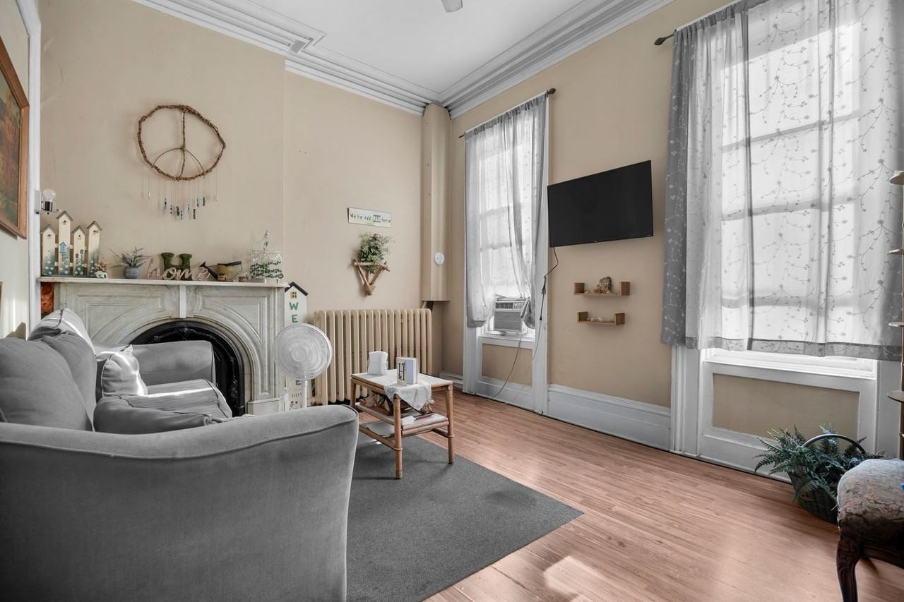 55 Ten Broeck St - Photo 6 of 16