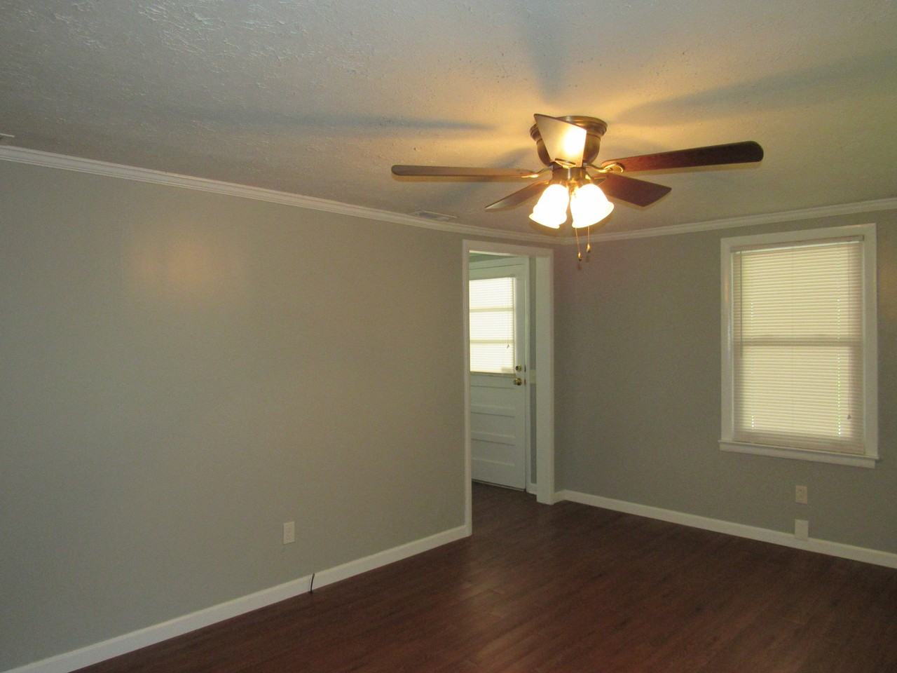 2804 Copeland Rd - Photo 4 of 15