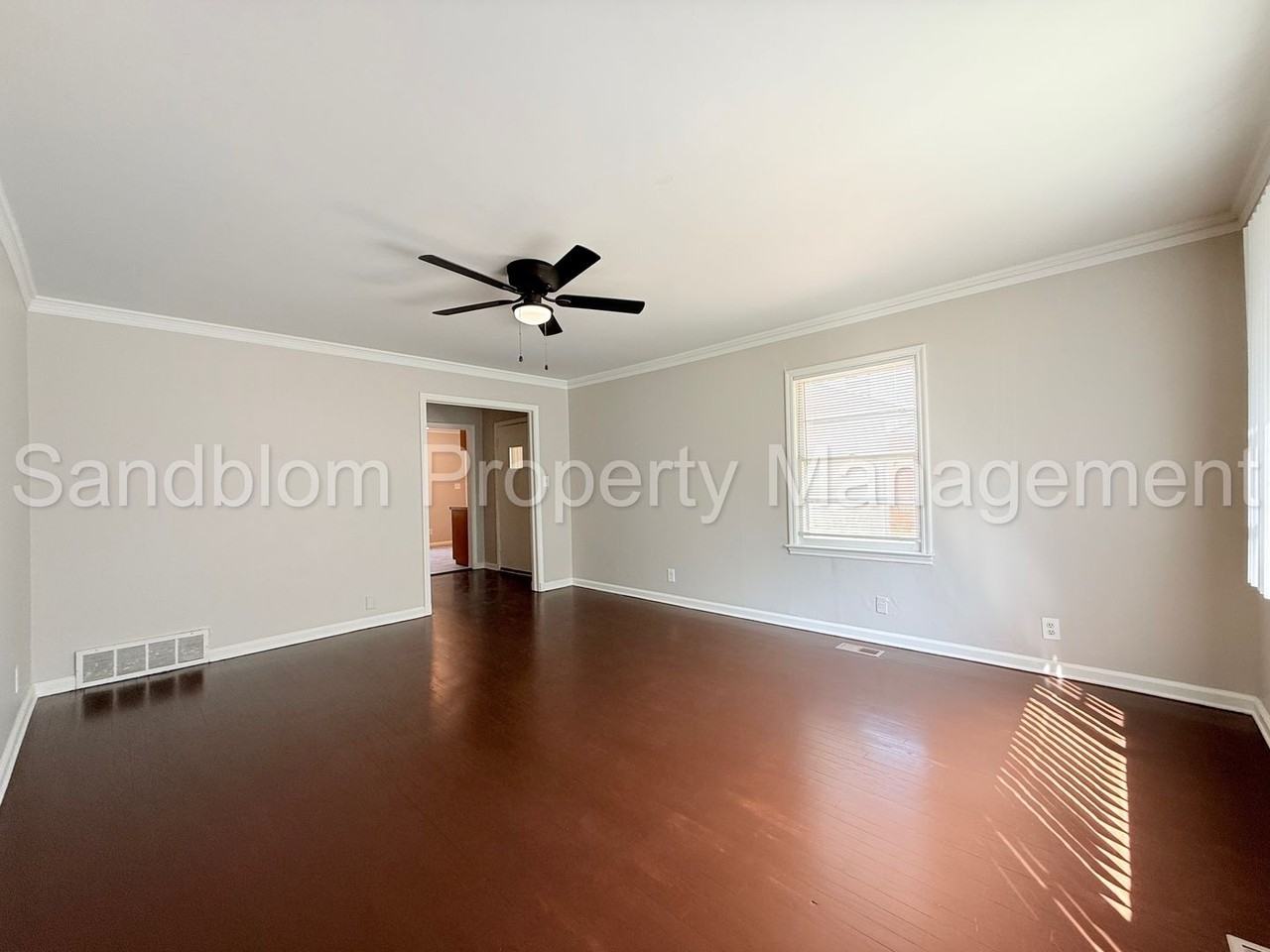 2614 S Urbana Ave - Photo 6 of 21