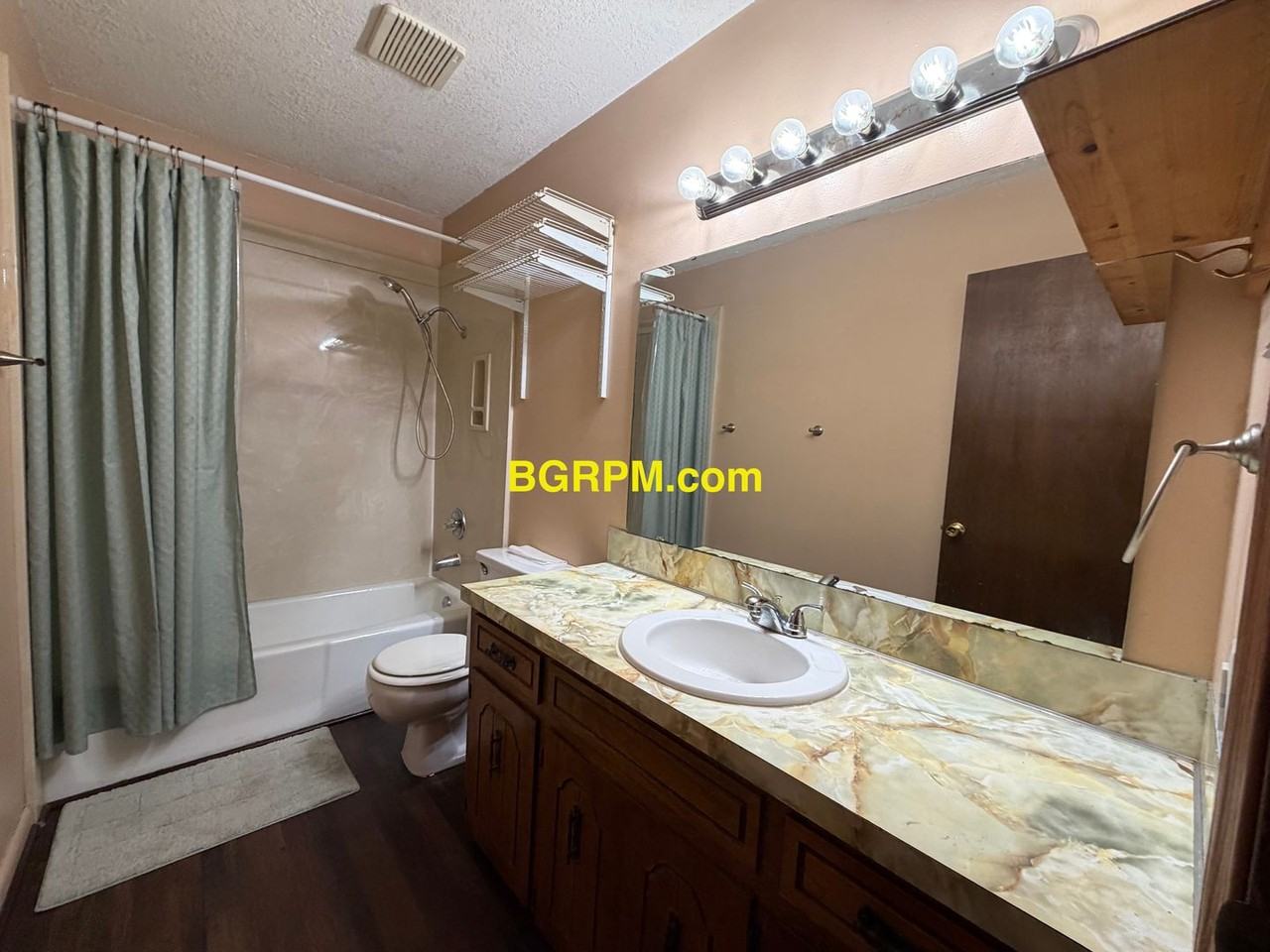 1804 Bobbitt Ln - Photo 5 of 9