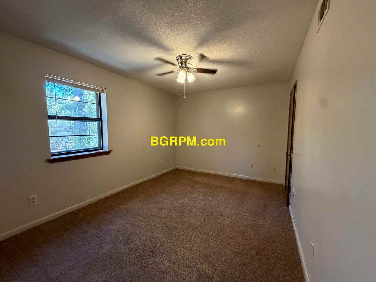1804 Bobbitt Ln - Photo 7 of 9