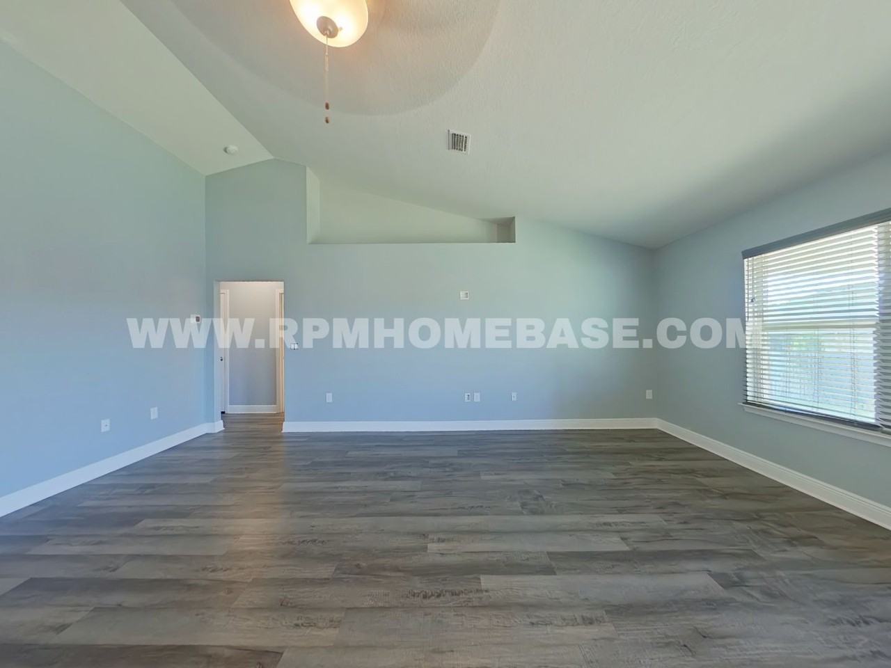 2007 Broad St - Photo 5 of 22