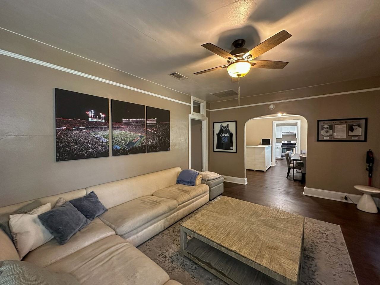 1107 Sw 1st Ave - Photo 2 of 38