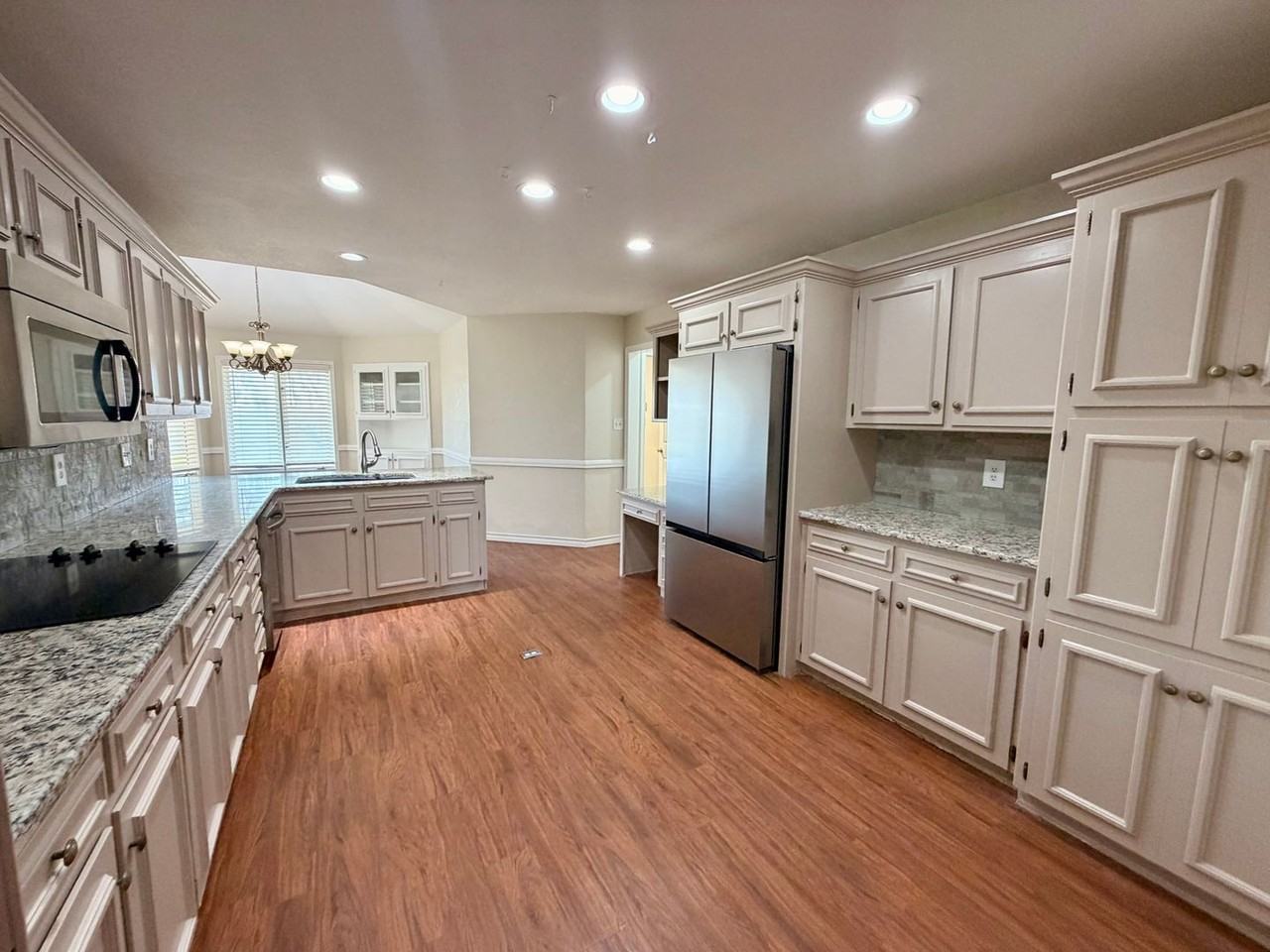 1325 W Canterbury St - Photo 5 of 21