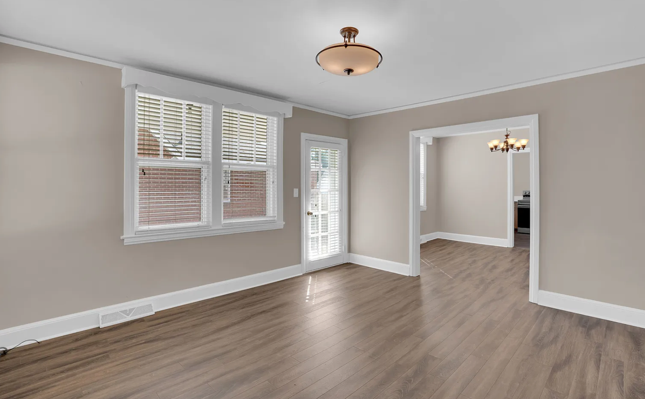 720 Poplar St #1 - Photo 6 of 8