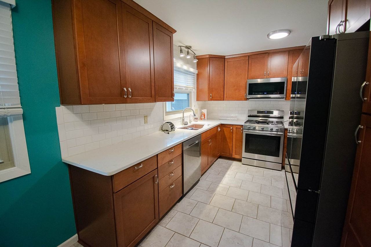 1308 40th St Nw - Photo 5 of 23