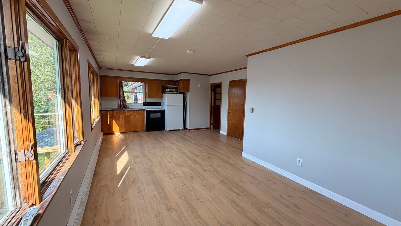 134 Main Rd - Photo 2 of 12