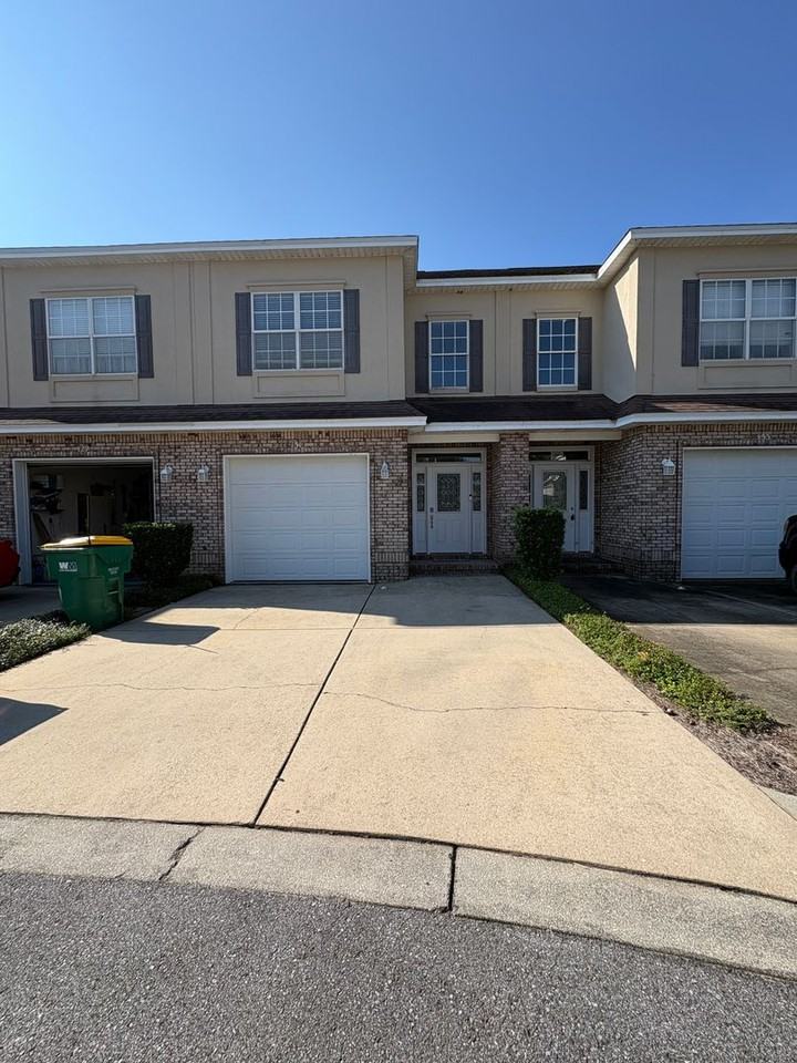131 Big Oaks Ln - Photo 2 of 44