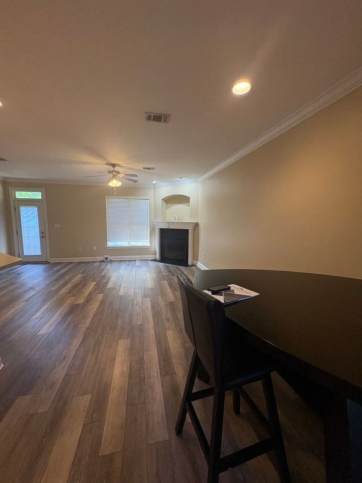 131 Big Oaks Ln - Photo 5 of 44