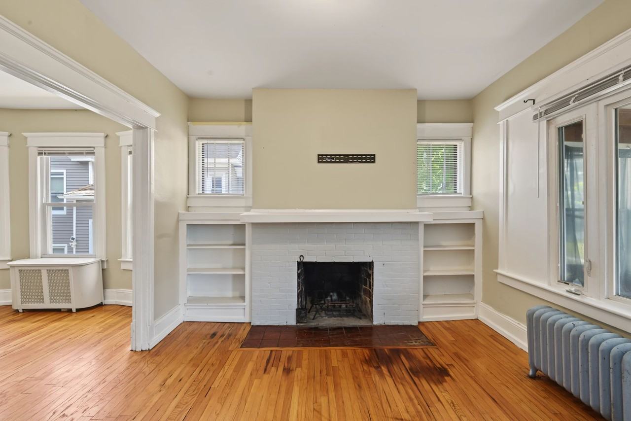 55 Forest Park Ave - Photo 7 of 20