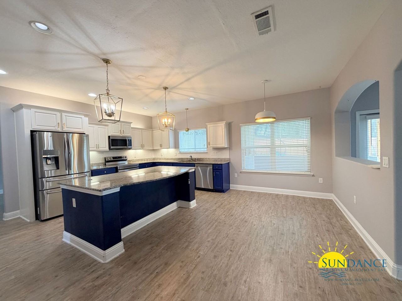 8565 Holley Hills Cir - Photo 4 of 32