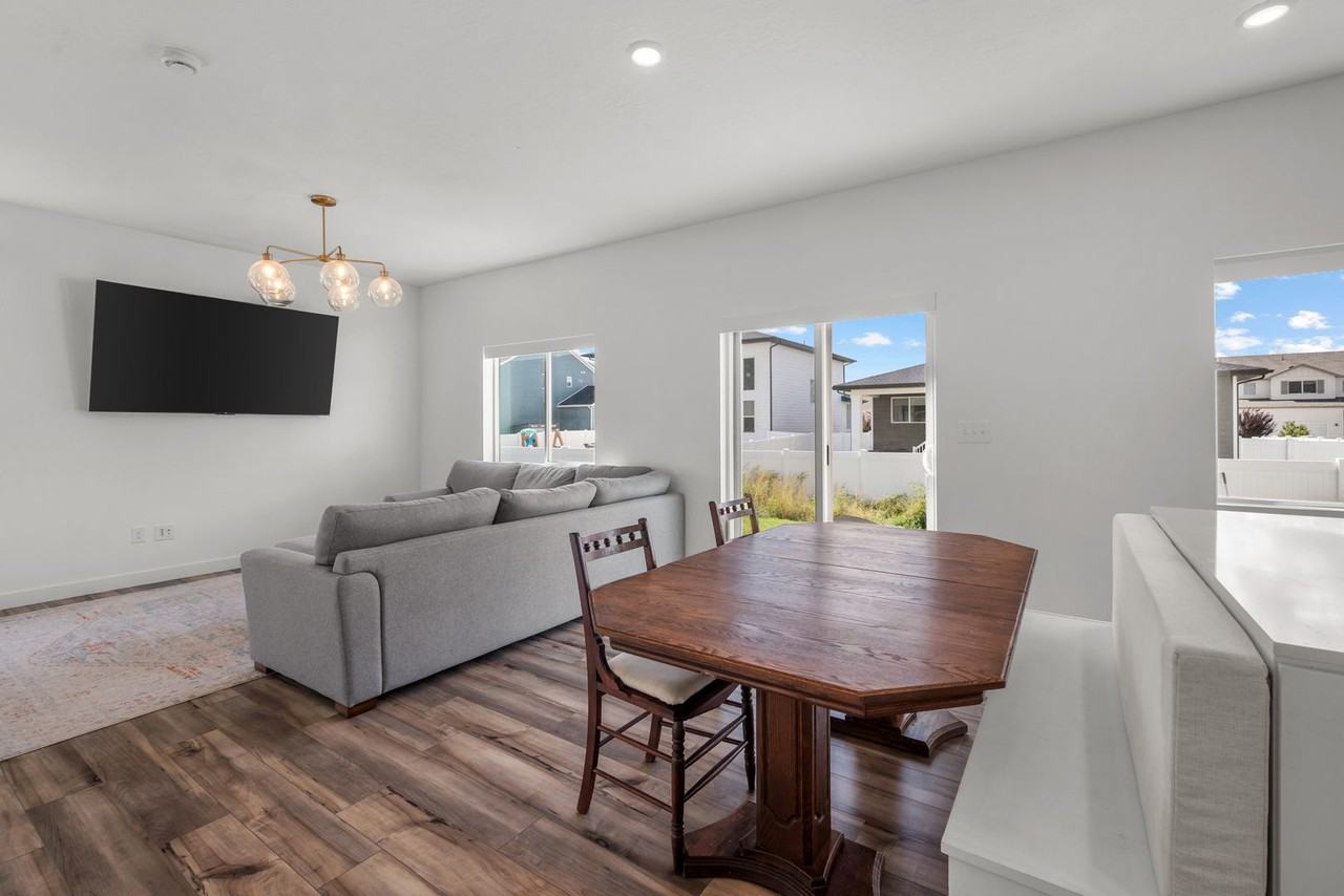 3477 N Finch Ln - Photo 6 of 29