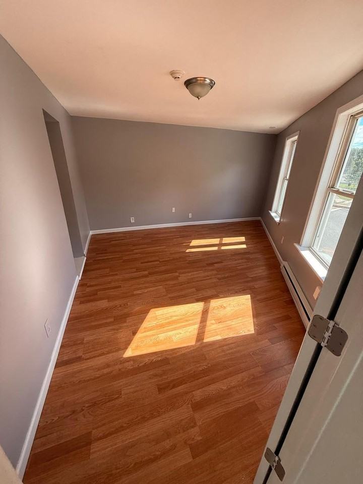 235 Oak St - Photo 2 of 4