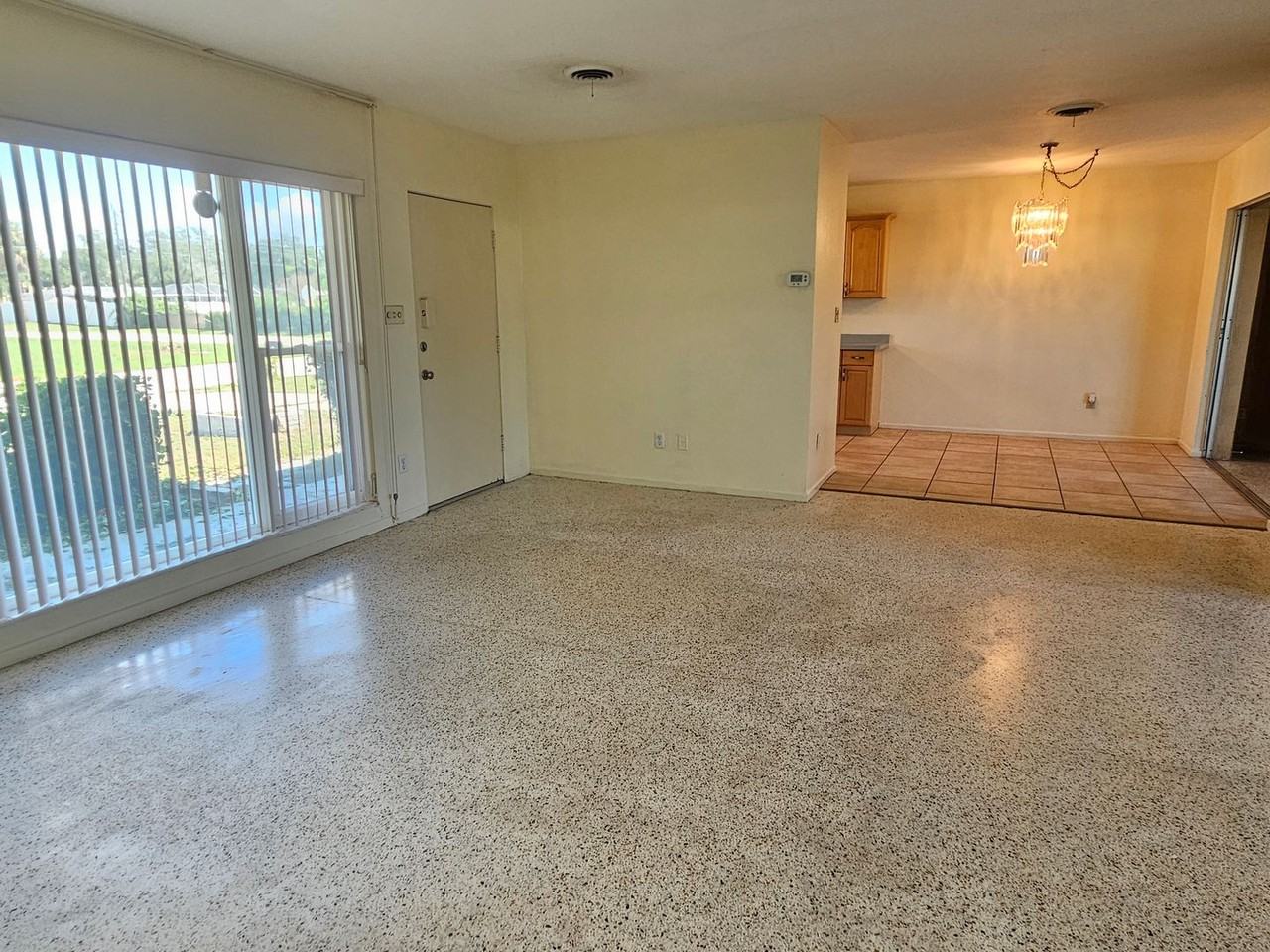 264 Glen Oak Rd - Photo 3 of 40
