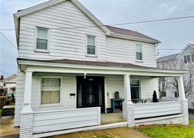featured image of 520 W Smithfield St ## F2