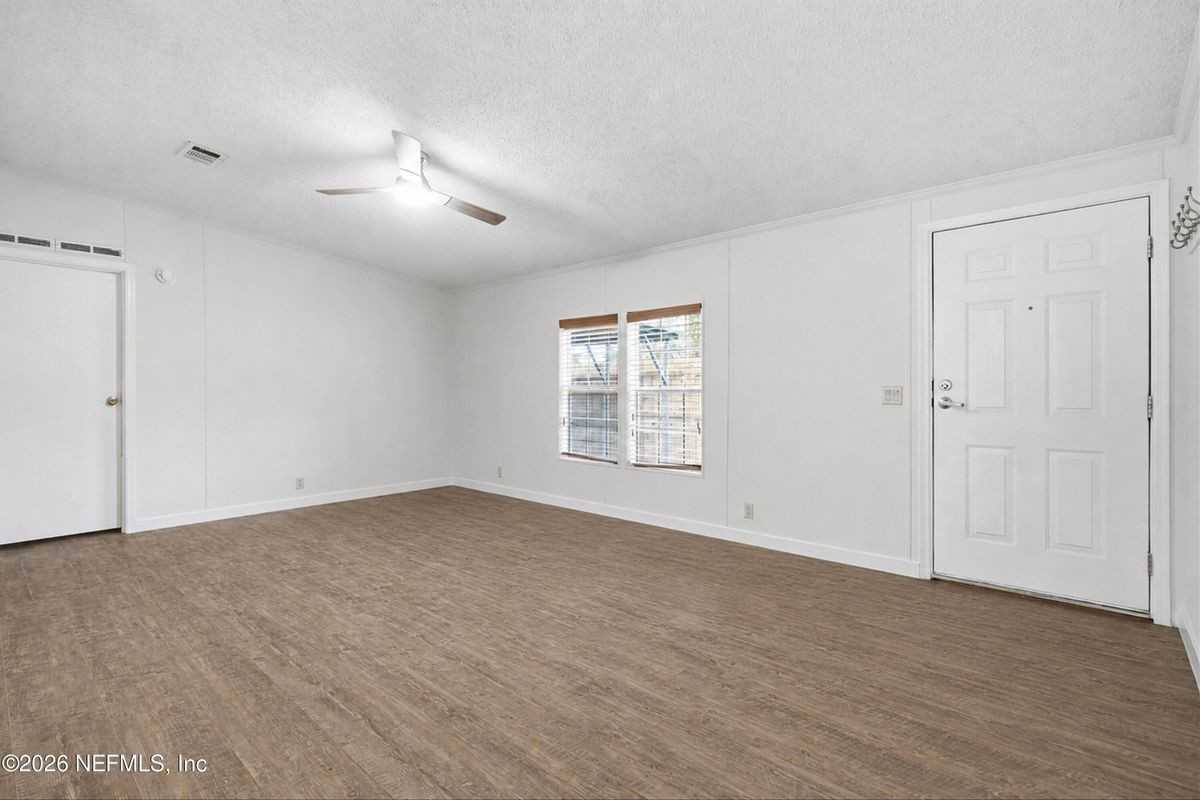2910 Marshbank Rd - Photo 7 of 37